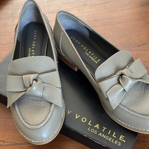 Very Volatile Women's Taupe Loafers with Bow Detail
